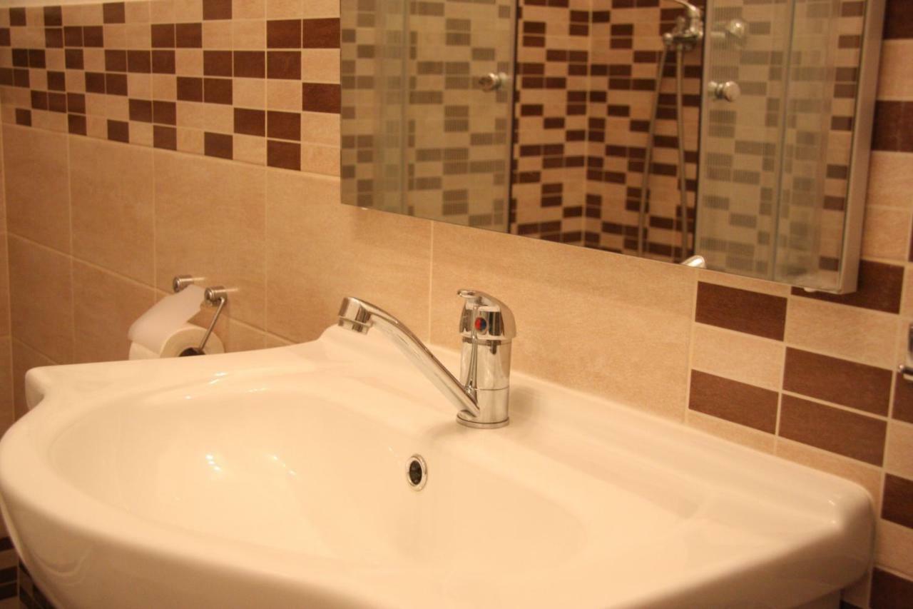 Apartment In City Center Rijeka Luaran gambar